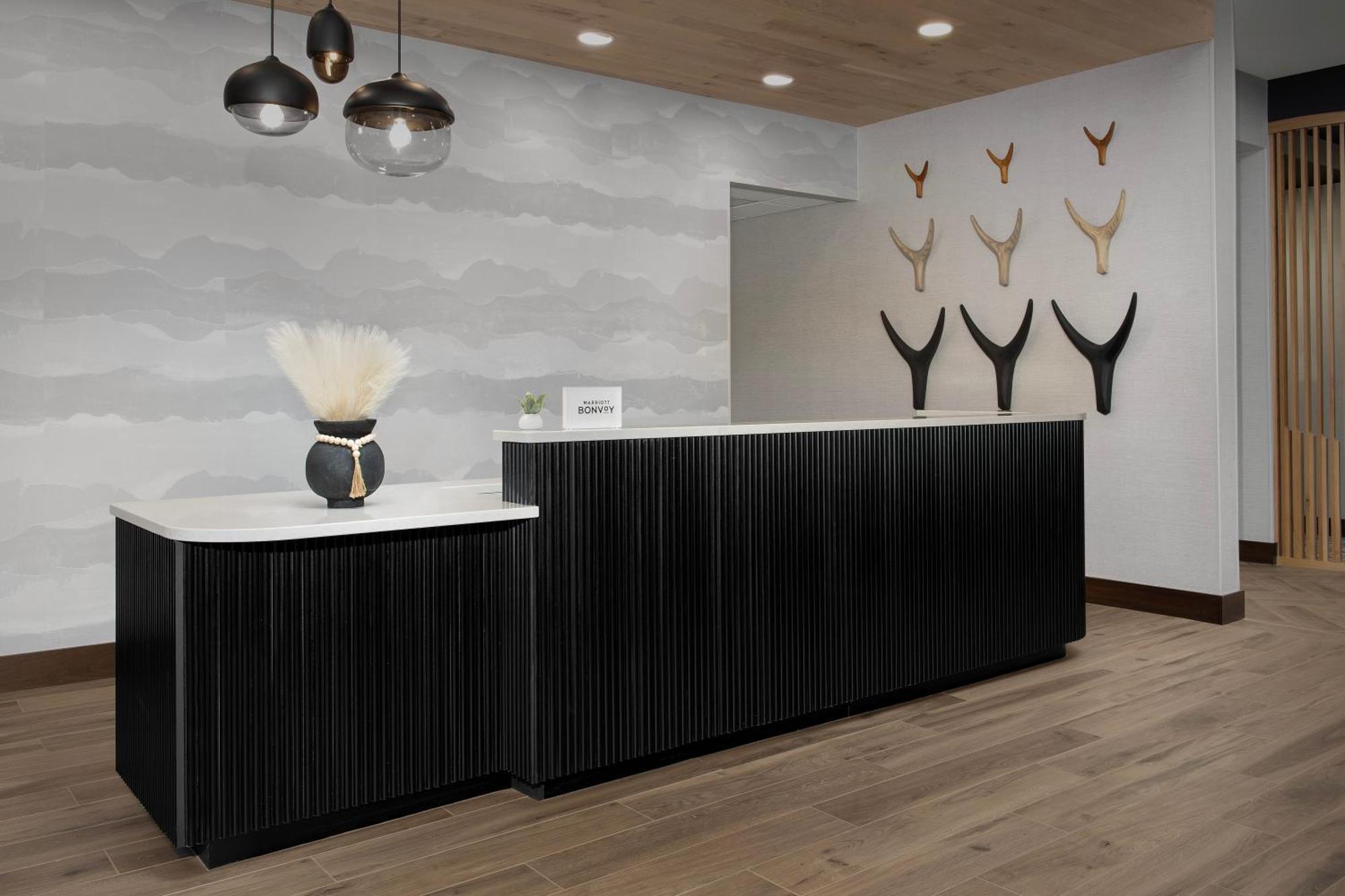 Springhill Suites By Marriott סנדפוינט מראה חיצוני תמונה